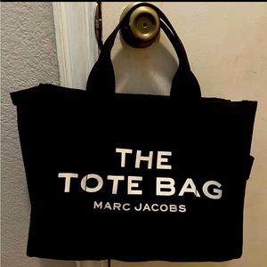 Marc Jacobs The Tote Bag